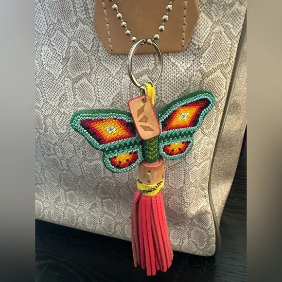 Authentic Consuela Classic Tote - Picture 2 of 16